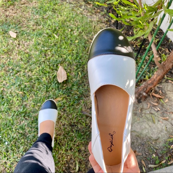 Black and White Platform Espadrille Flat - Picture 5 of 6